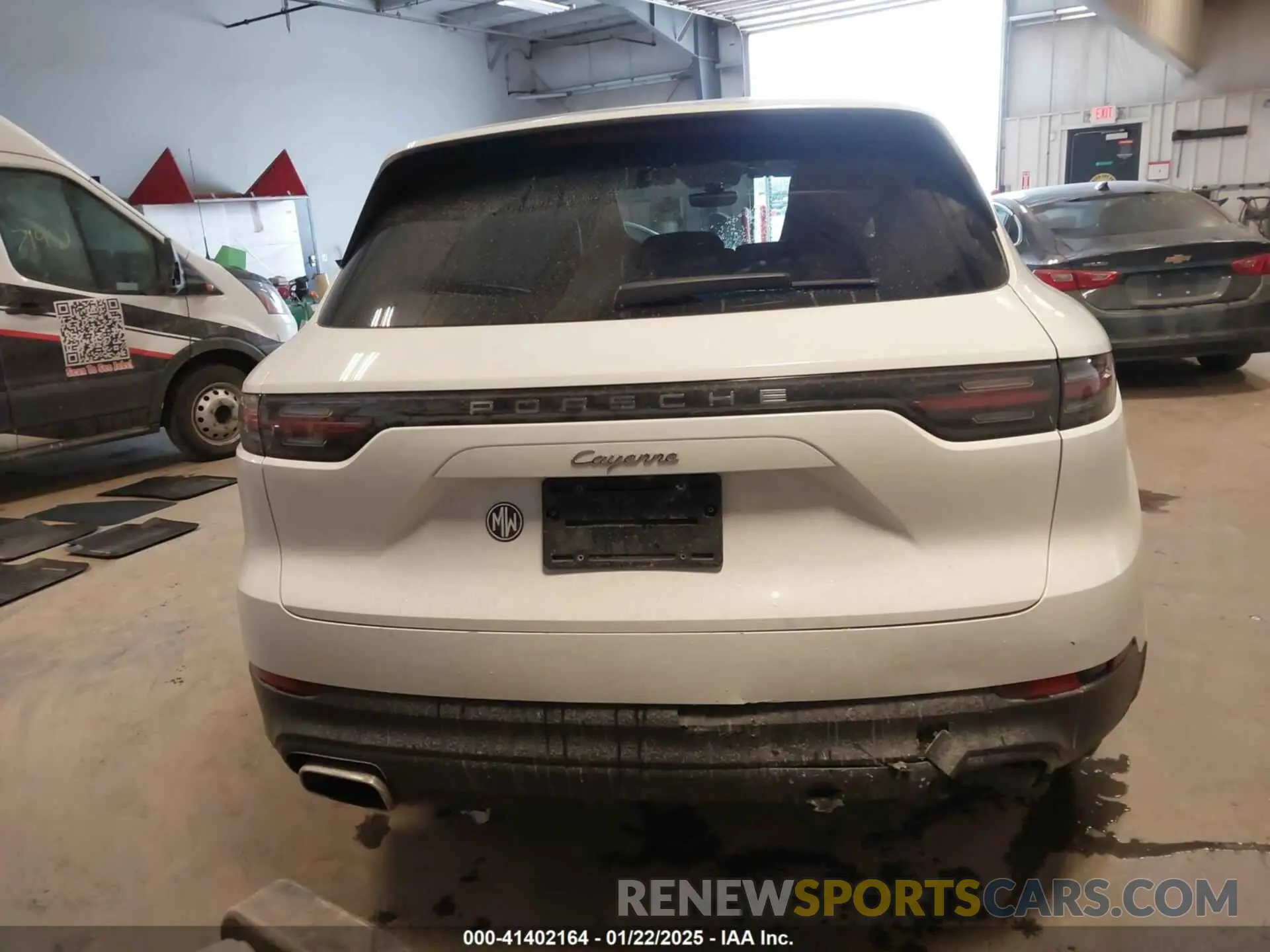 16 fotografías del automóvil dañado WP1AA2AY4PDA10596 PORSCHE CAYENNE 2023