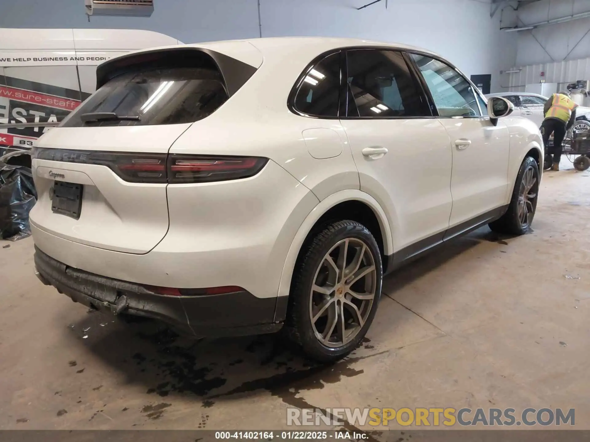 4 fotografías del automóvil dañado WP1AA2AY4PDA10596 PORSCHE CAYENNE 2023