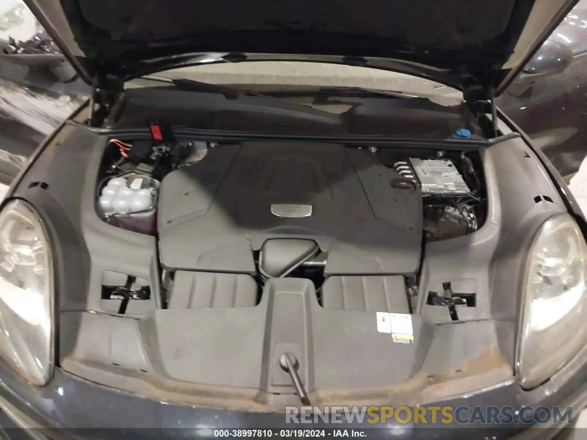 10 fotografías del automóvil dañado WP1AA2AY7PDA01066 PORSCHE CAYENNE 2023