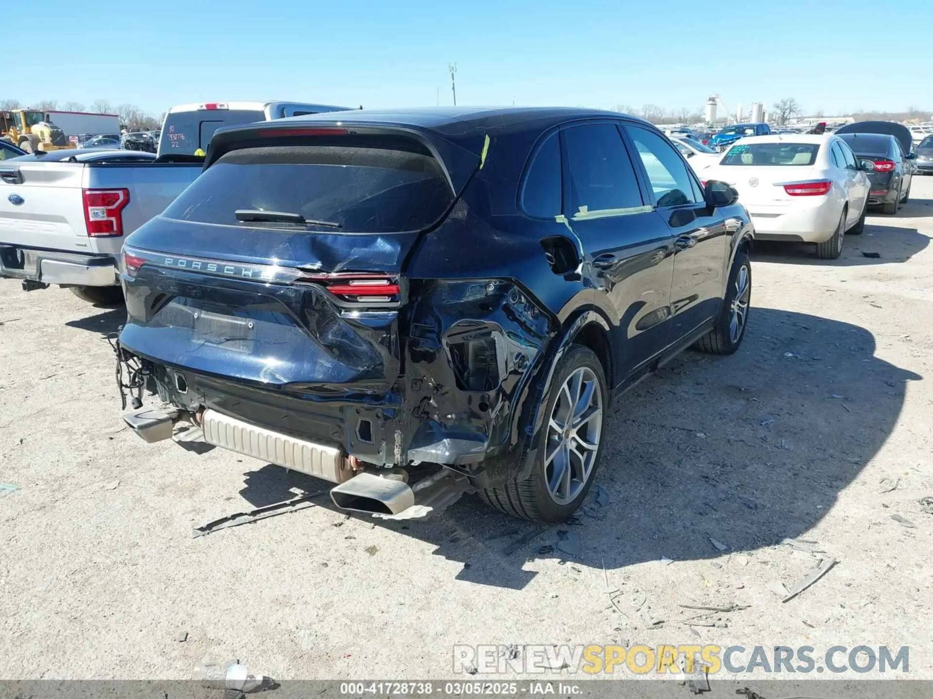 4 fotografías del automóvil dañado WP1AA2AY7PDA09992 PORSCHE CAYENNE 2023