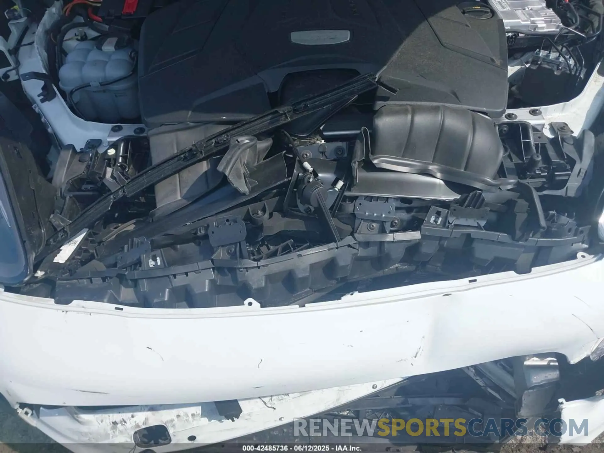 18 fotografías del automóvil dañado WP1AA2AY8PDA01206 PORSCHE CAYENNE 2023