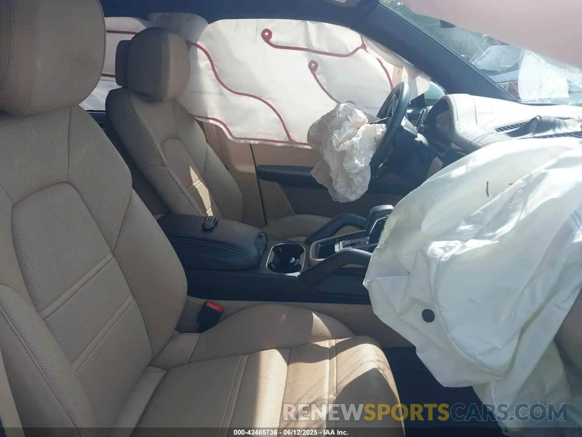 5 fotografías del automóvil dañado WP1AA2AY8PDA01206 PORSCHE CAYENNE 2023