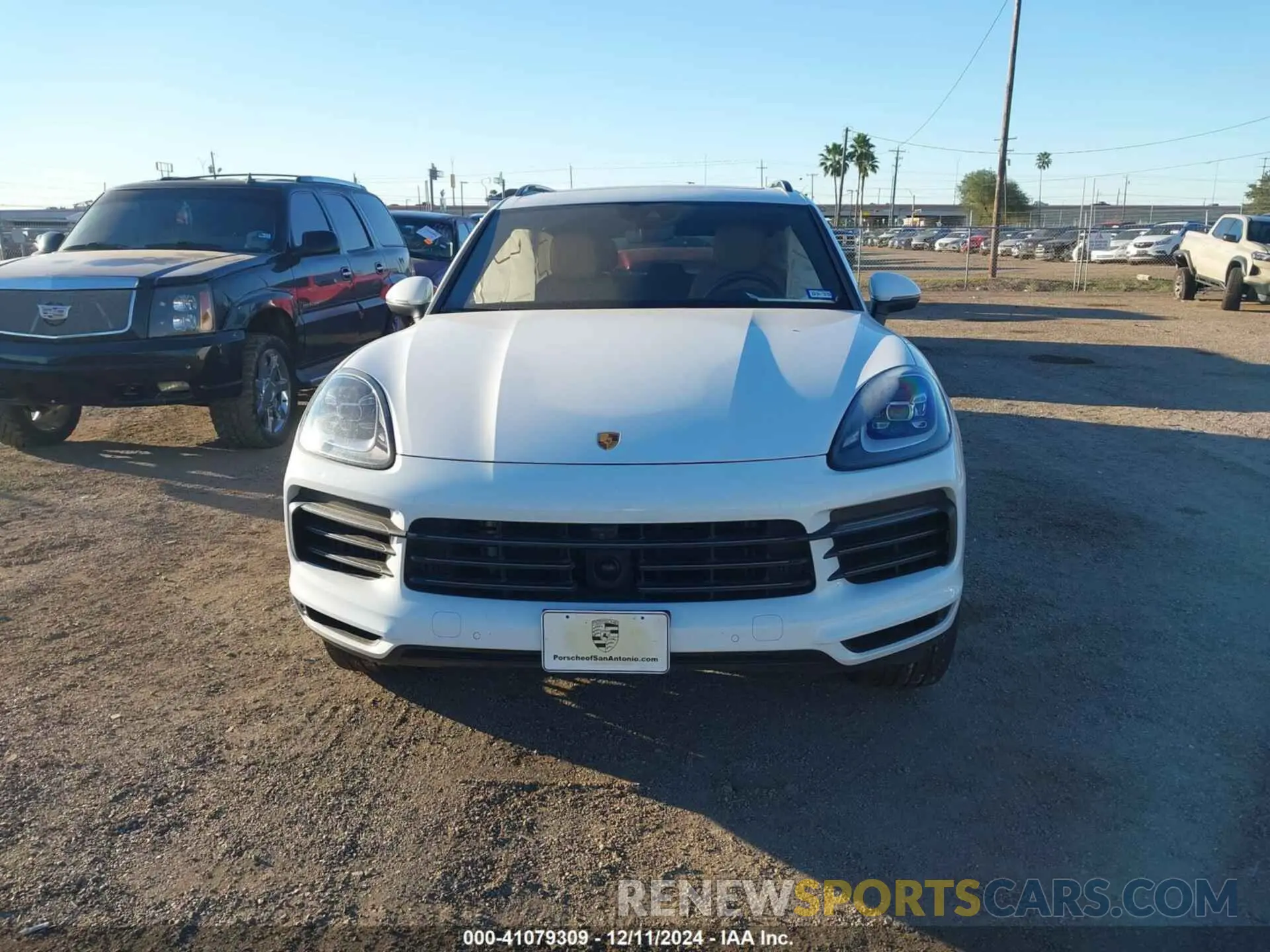 12 fotografías del automóvil dañado WP1AA2AY8PDA07149 PORSCHE CAYENNE 2023