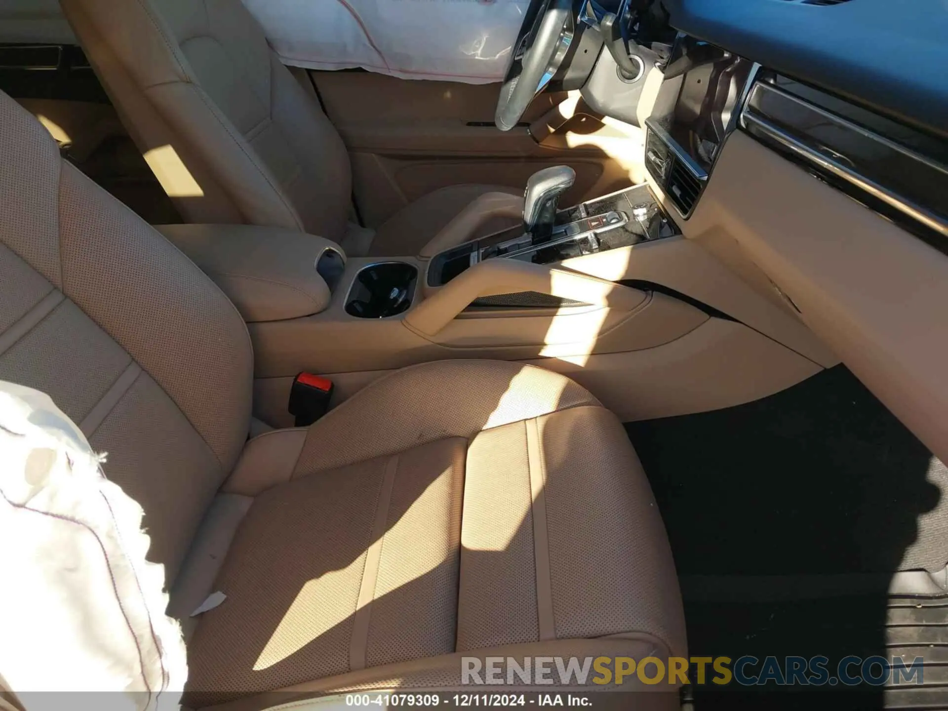 5 fotografías del automóvil dañado WP1AA2AY8PDA07149 PORSCHE CAYENNE 2023