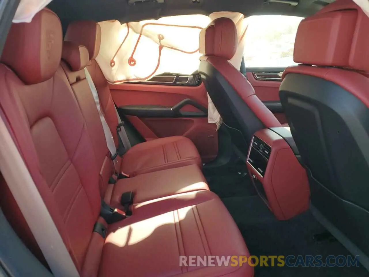 11 fotografías del automóvil dañado WP1AB2AY4PDA14760 PORSCHE CAYENNE 2023