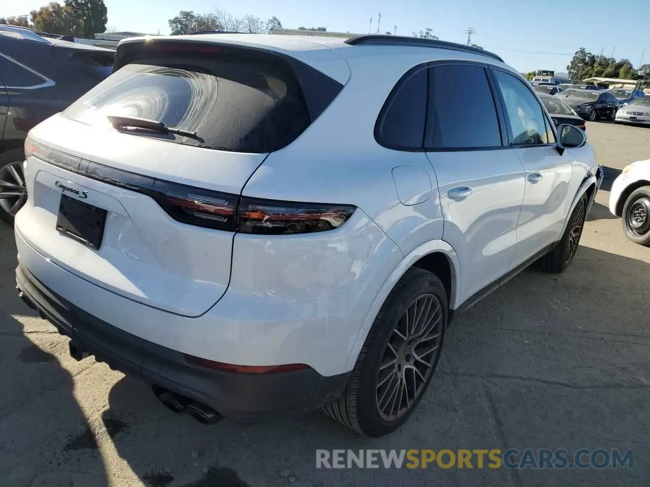 3 fotografías del automóvil dañado WP1AB2AY4PDA14760 PORSCHE CAYENNE 2023