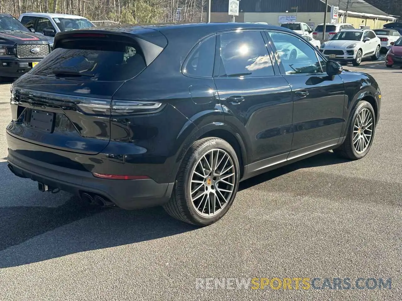 4 fotografías del automóvil dañado WP1AB2AY6PDA143XX PORSCHE CAYENNE 2023