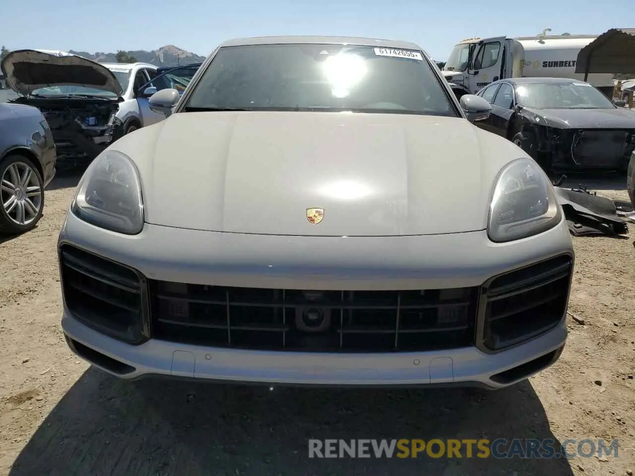5 fotografías del automóvil dañado WP1AF2AYXPDA20101 PORSCHE CAYENNE 2023