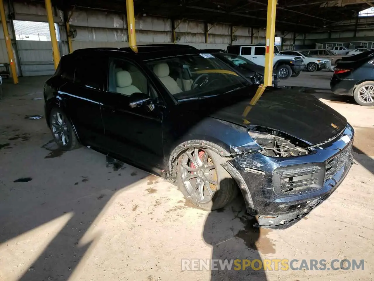 4 fotografías del automóvil dañado WP1AG2AY5PDA18270 PORSCHE CAYENNE 2023