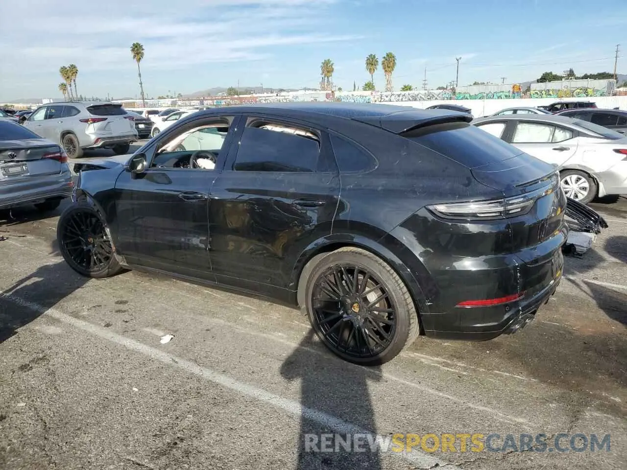 2 fotografías del automóvil dañado WP1BA2AY5PDA26021 PORSCHE CAYENNE 2023