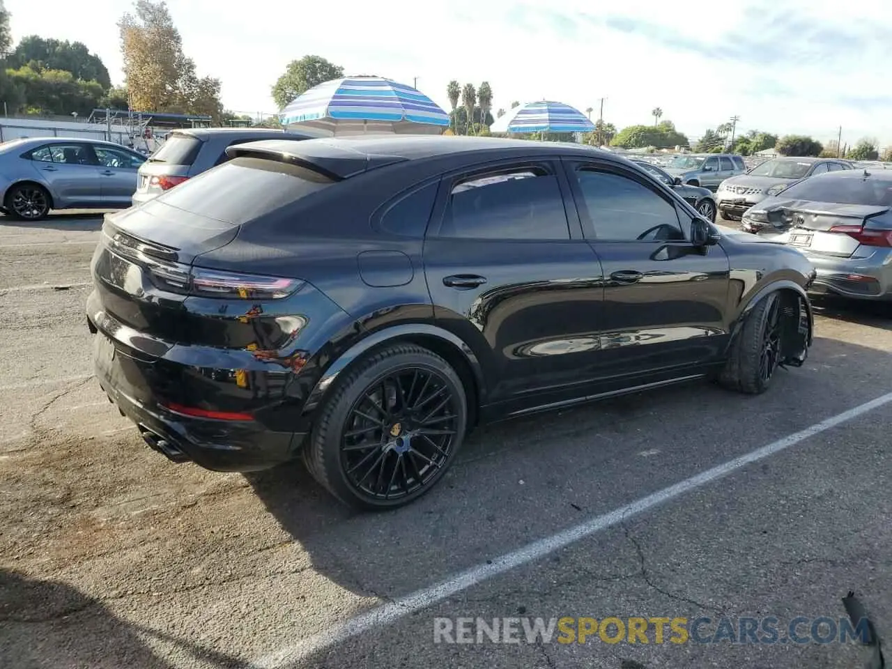 3 fotografías del automóvil dañado WP1BA2AY5PDA26021 PORSCHE CAYENNE 2023