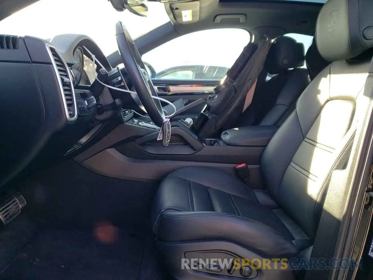 7 fotografías del automóvil dañado WP1BB2AY1PDA30533 PORSCHE CAYENNE 2023
