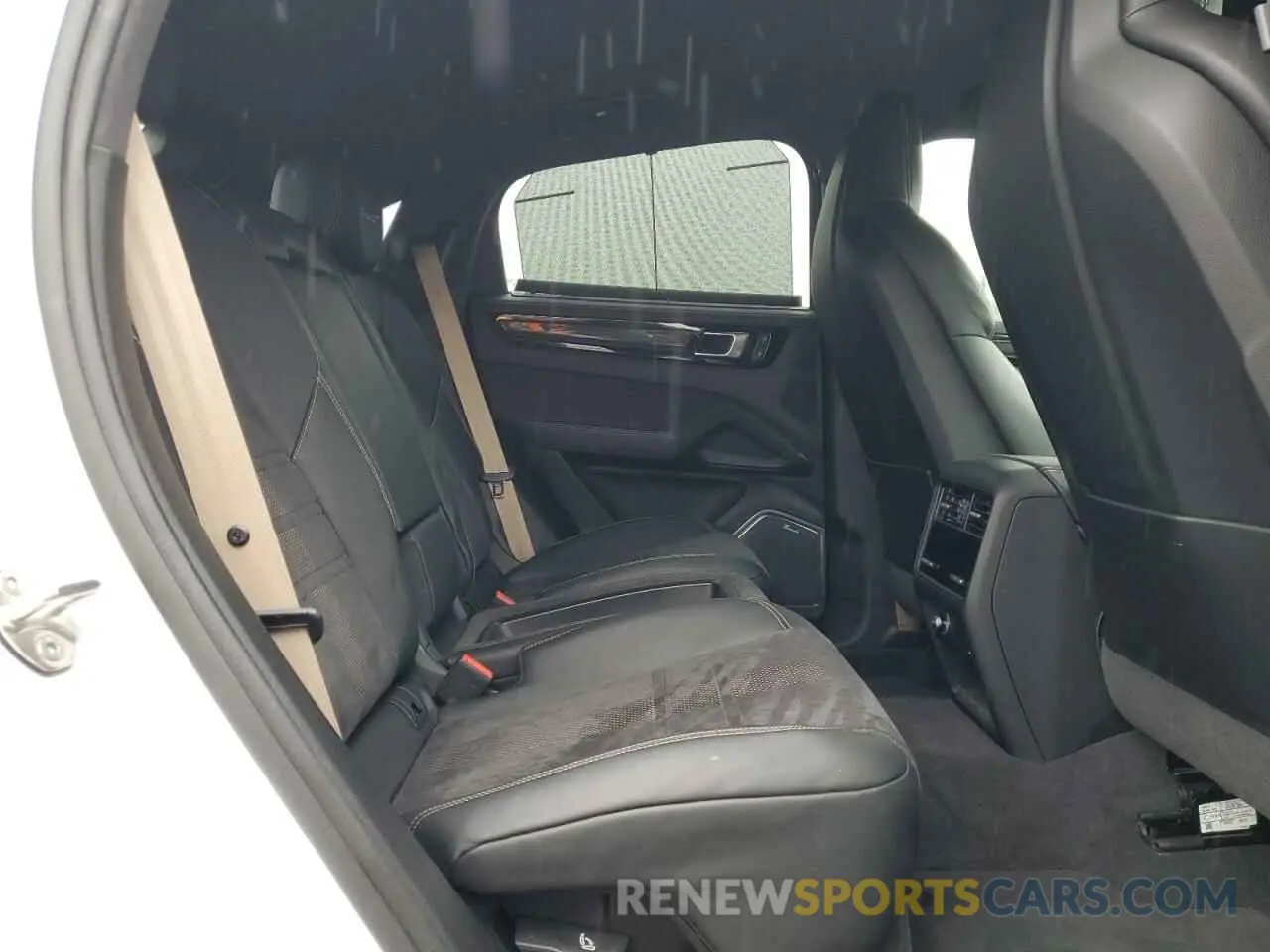 11 fotografías del automóvil dañado WP1BK2AY8PDA39066 PORSCHE CAYENNE 2023