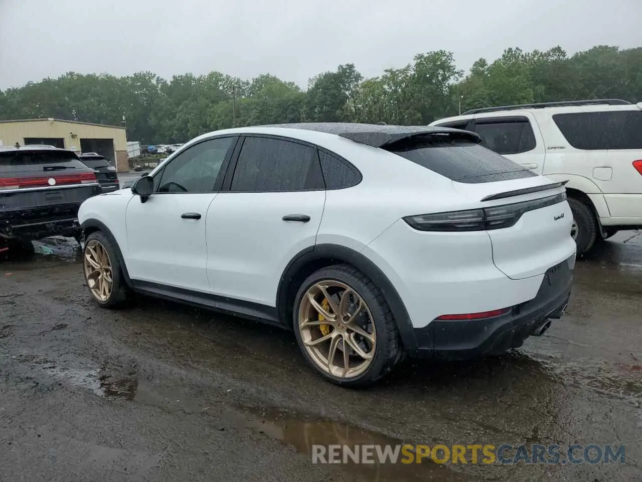 2 fotografías del automóvil dañado WP1BK2AY8PDA39066 PORSCHE CAYENNE 2023