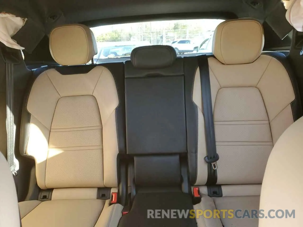 10 fotografías del automóvil dañado WP1AA2AY0RDA11327 PORSCHE CAYENNE 2024