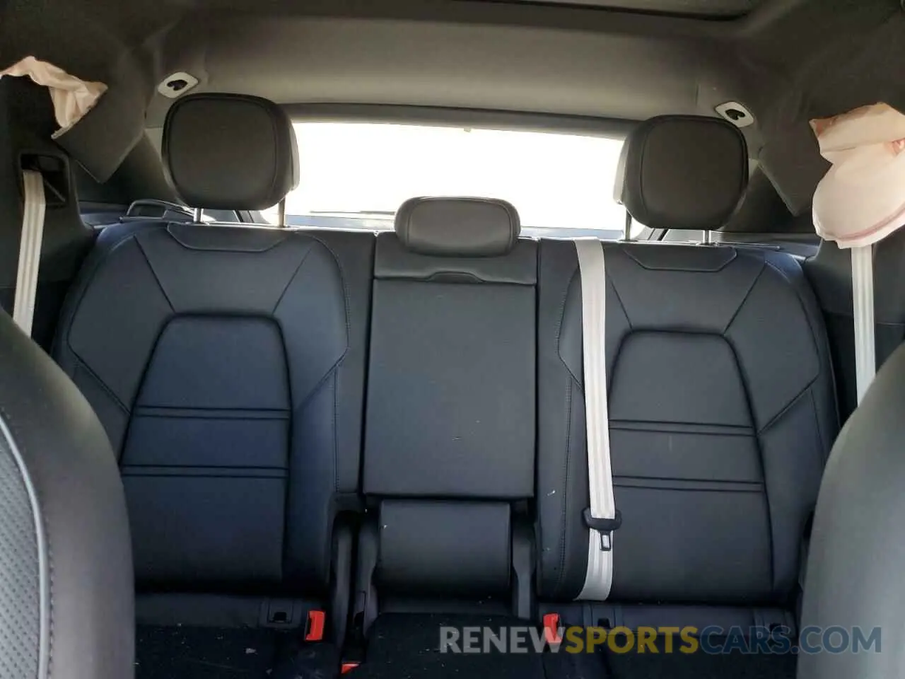 10 fotografías del automóvil dañado WP1AA2AY1RDA02409 PORSCHE CAYENNE 2024