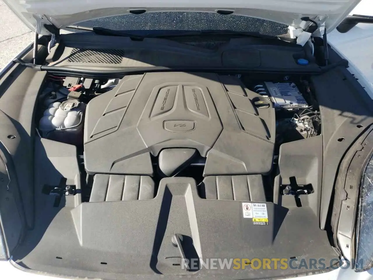 12 fotografías del automóvil dañado WP1AA2AY1RDA04578 PORSCHE CAYENNE 2024