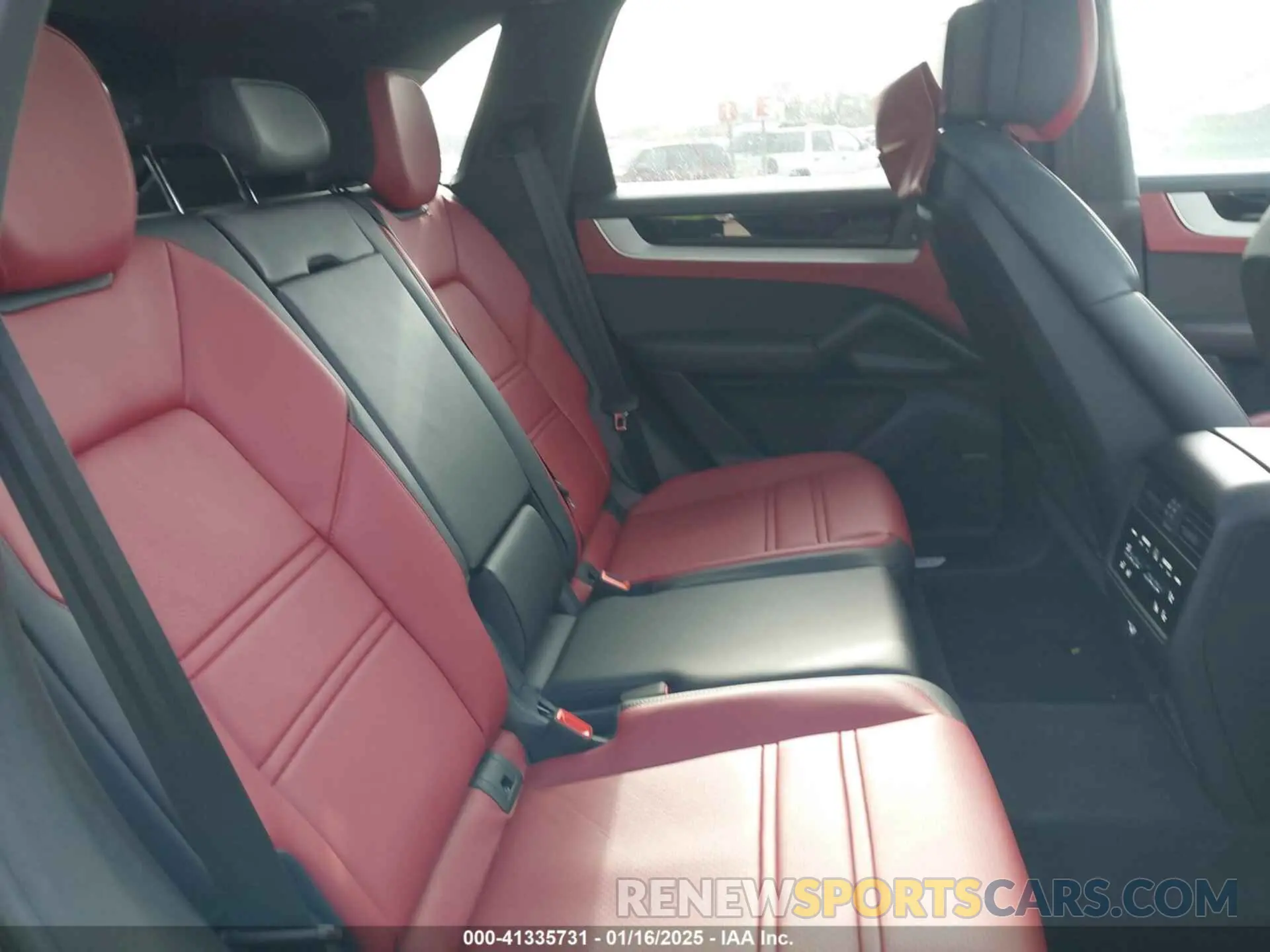8 fotografías del automóvil dañado WP1AA2AY1RDA06864 PORSCHE CAYENNE 2024