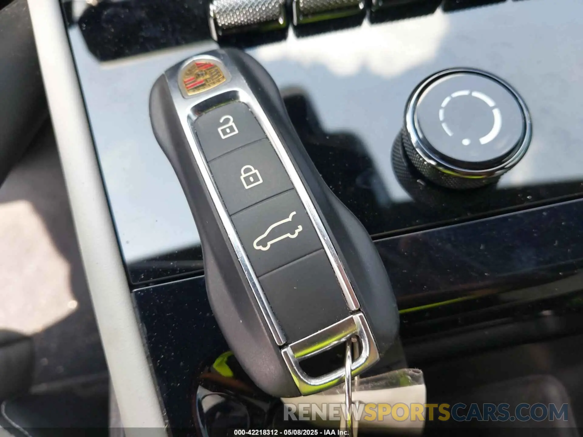 11 fotografías del automóvil dañado WP1AA2AY2RDA02192 PORSCHE CAYENNE 2024