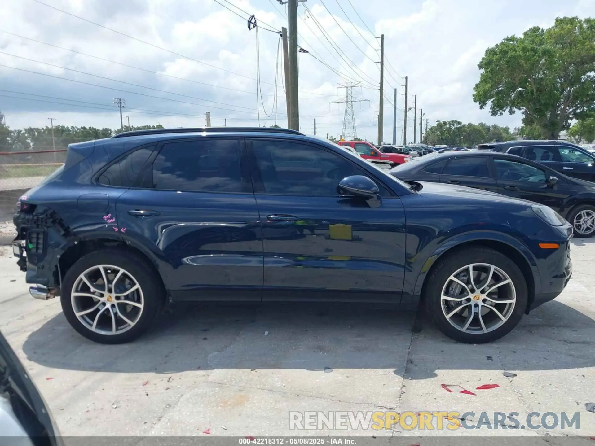 14 fotografías del automóvil dañado WP1AA2AY2RDA02192 PORSCHE CAYENNE 2024