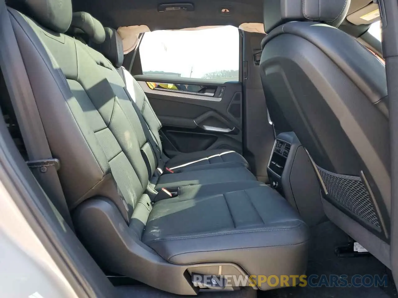 11 fotografías del automóvil dañado WP1AA2AY3RDA04548 PORSCHE CAYENNE 2024