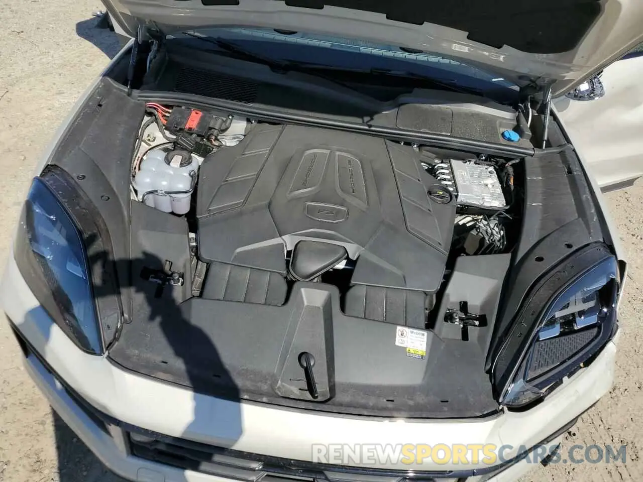 12 fotografías del automóvil dañado WP1AA2AY3RDA04548 PORSCHE CAYENNE 2024