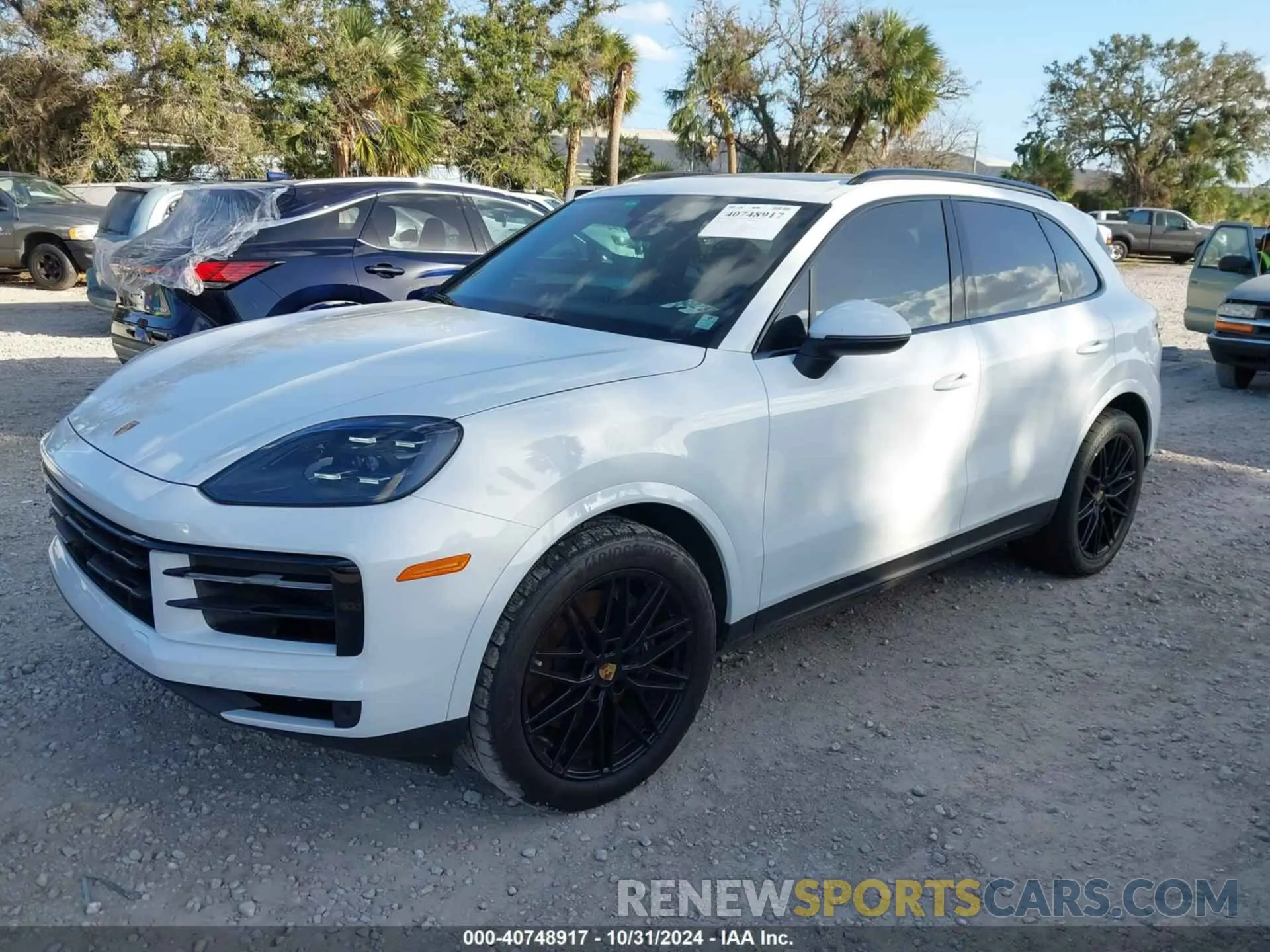 2 fotografías del automóvil dañado WP1AA2AY4RDA04493 PORSCHE CAYENNE 2024