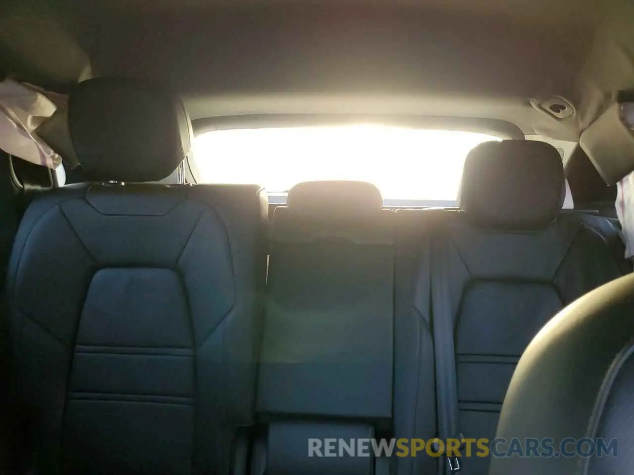 10 fotografías del automóvil dañado WP1AA2AY4RDA10228 PORSCHE CAYENNE 2024