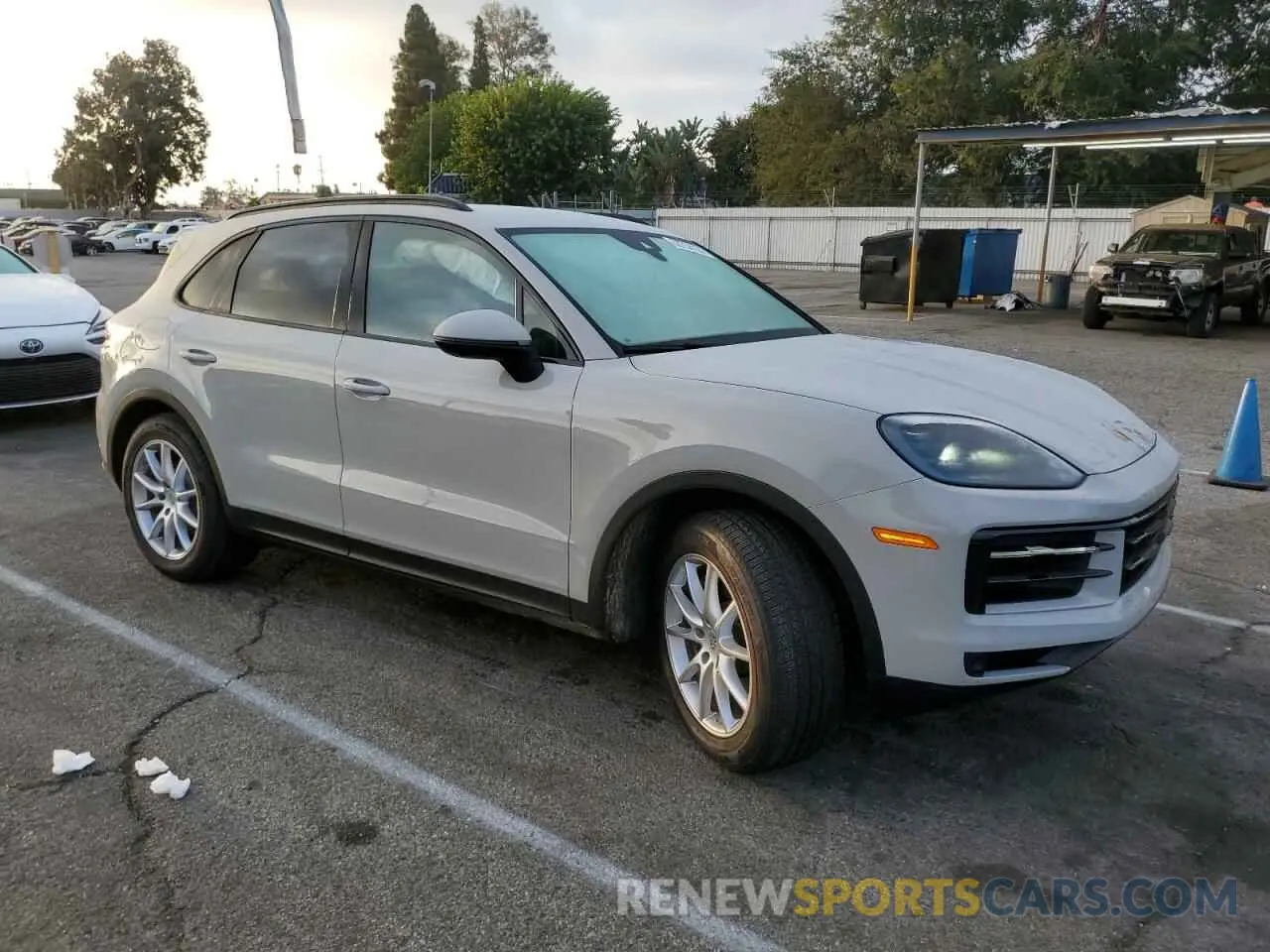 4 fotografías del automóvil dañado WP1AA2AY4RDA10228 PORSCHE CAYENNE 2024