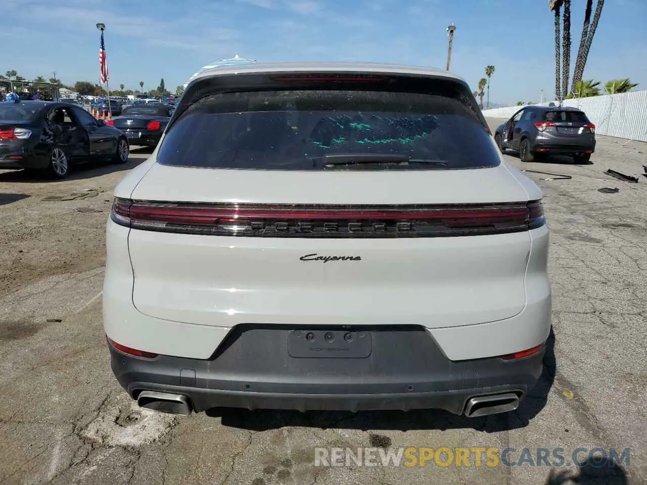 6 fotografías del automóvil dañado WP1AA2AY5RDA13168 PORSCHE CAYENNE 2024