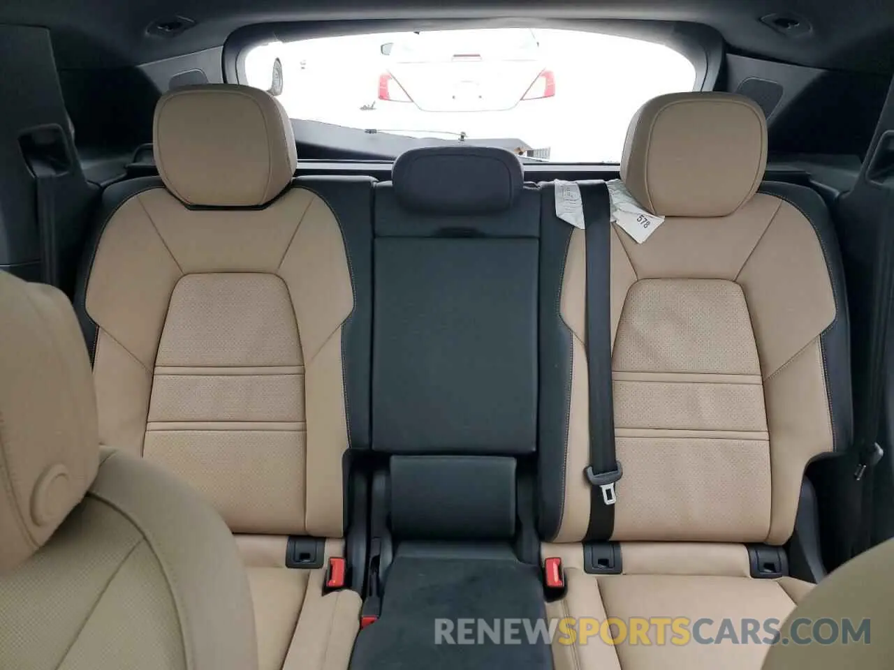 10 fotografías del automóvil dañado WP1AA2AY6RDA09968 PORSCHE CAYENNE 2024