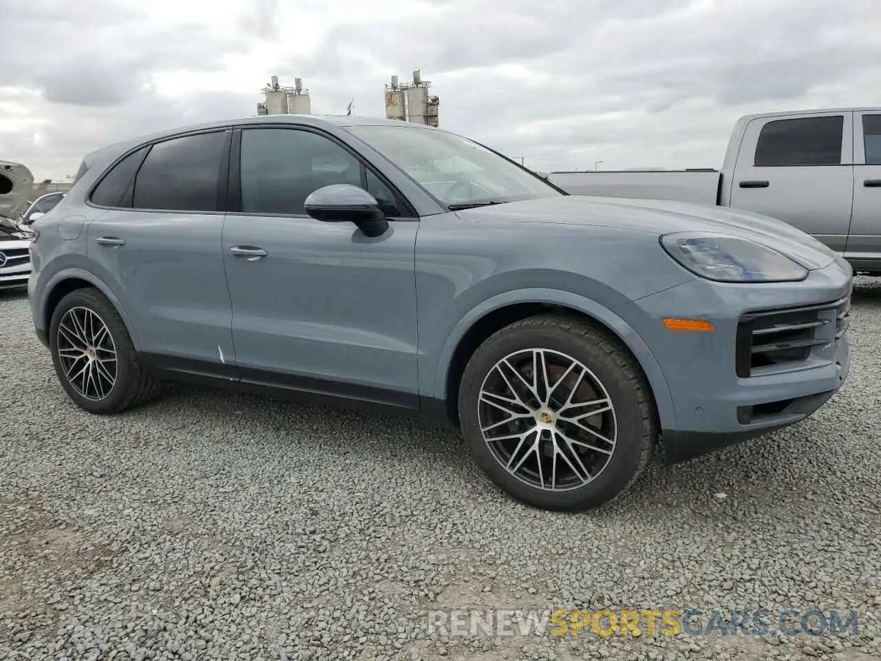4 fotografías del automóvil dañado WP1AA2AY7RDA10904 PORSCHE CAYENNE 2024