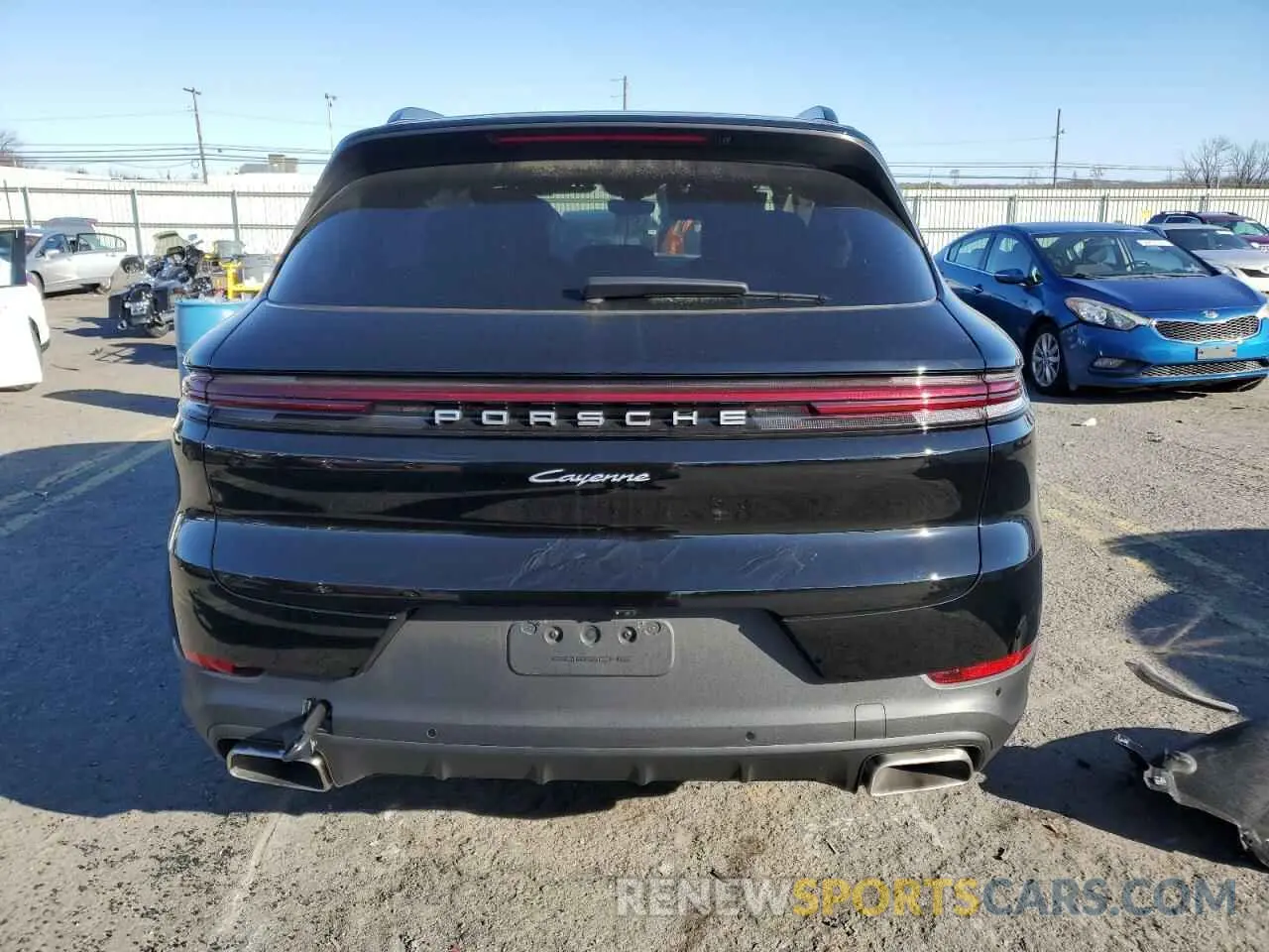 6 fotografías del automóvil dañado WP1AA2AY7RDA12099 PORSCHE CAYENNE 2024