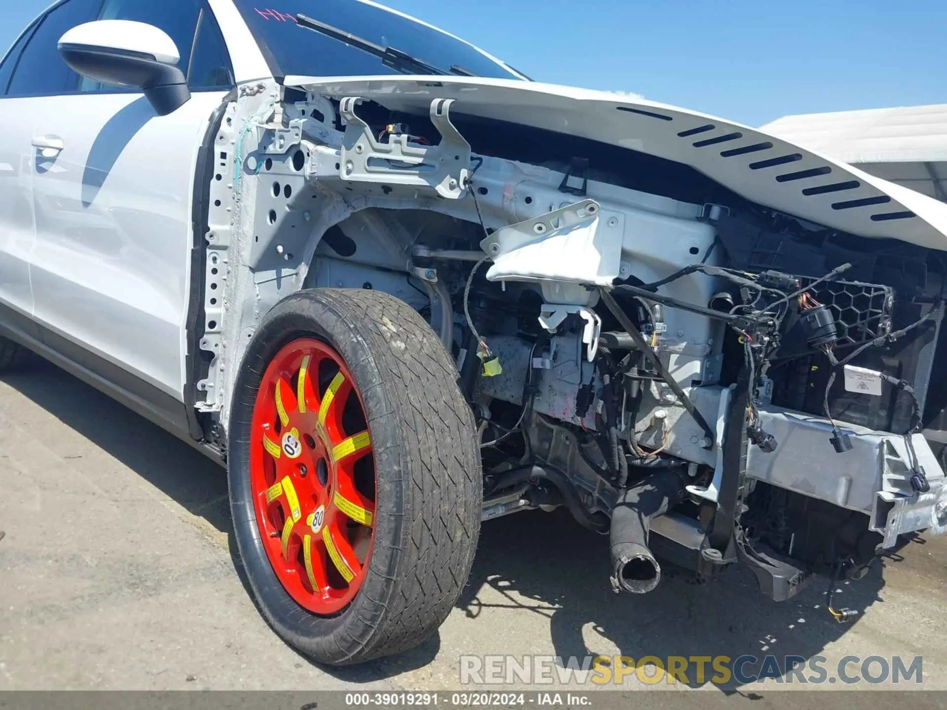 6 fotografías del automóvil dañado WP1AA2AY8RDA00852 PORSCHE CAYENNE 2024