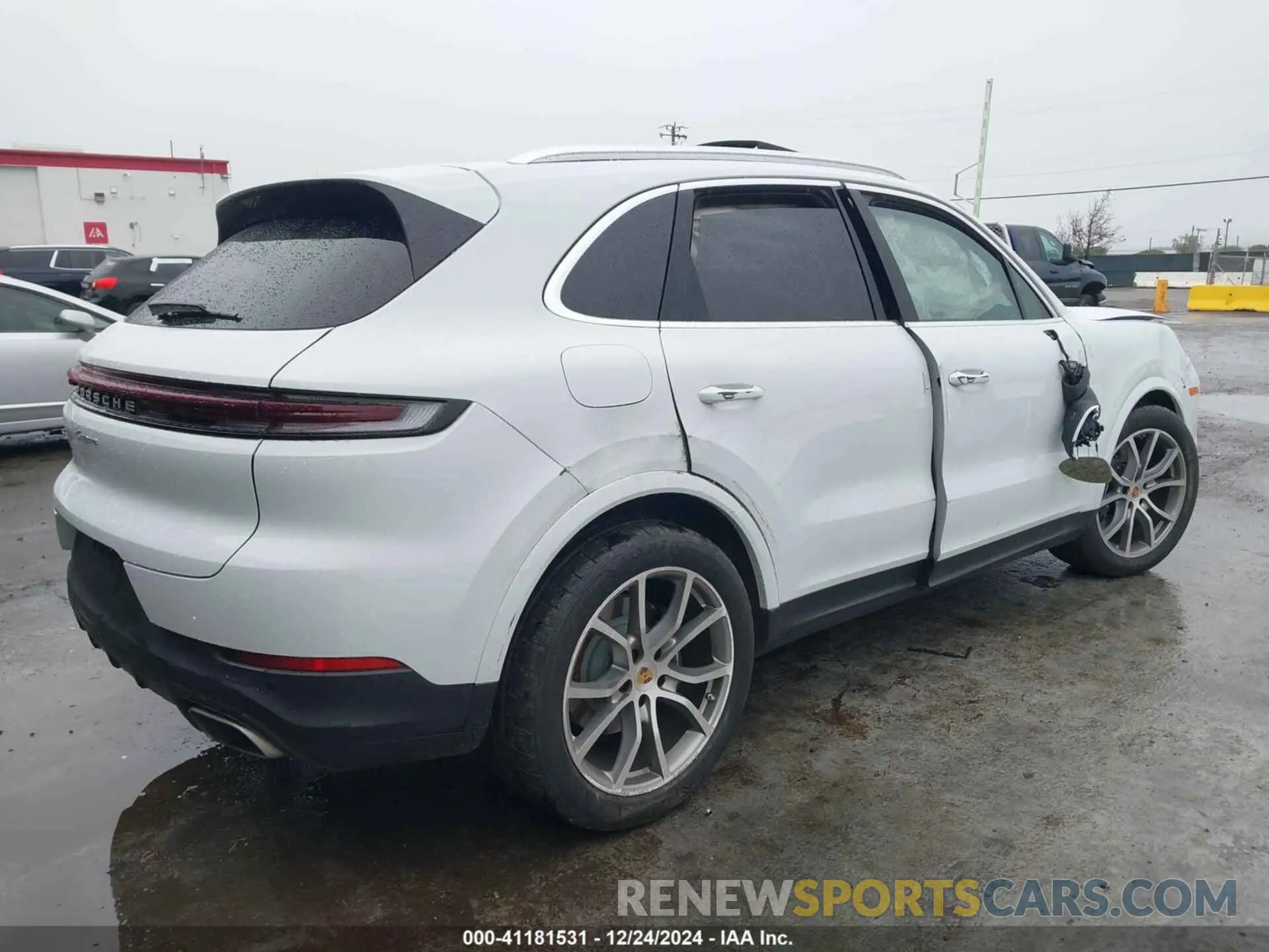 4 fotografías del automóvil dañado WP1AA2AY9RDA05123 PORSCHE CAYENNE 2024