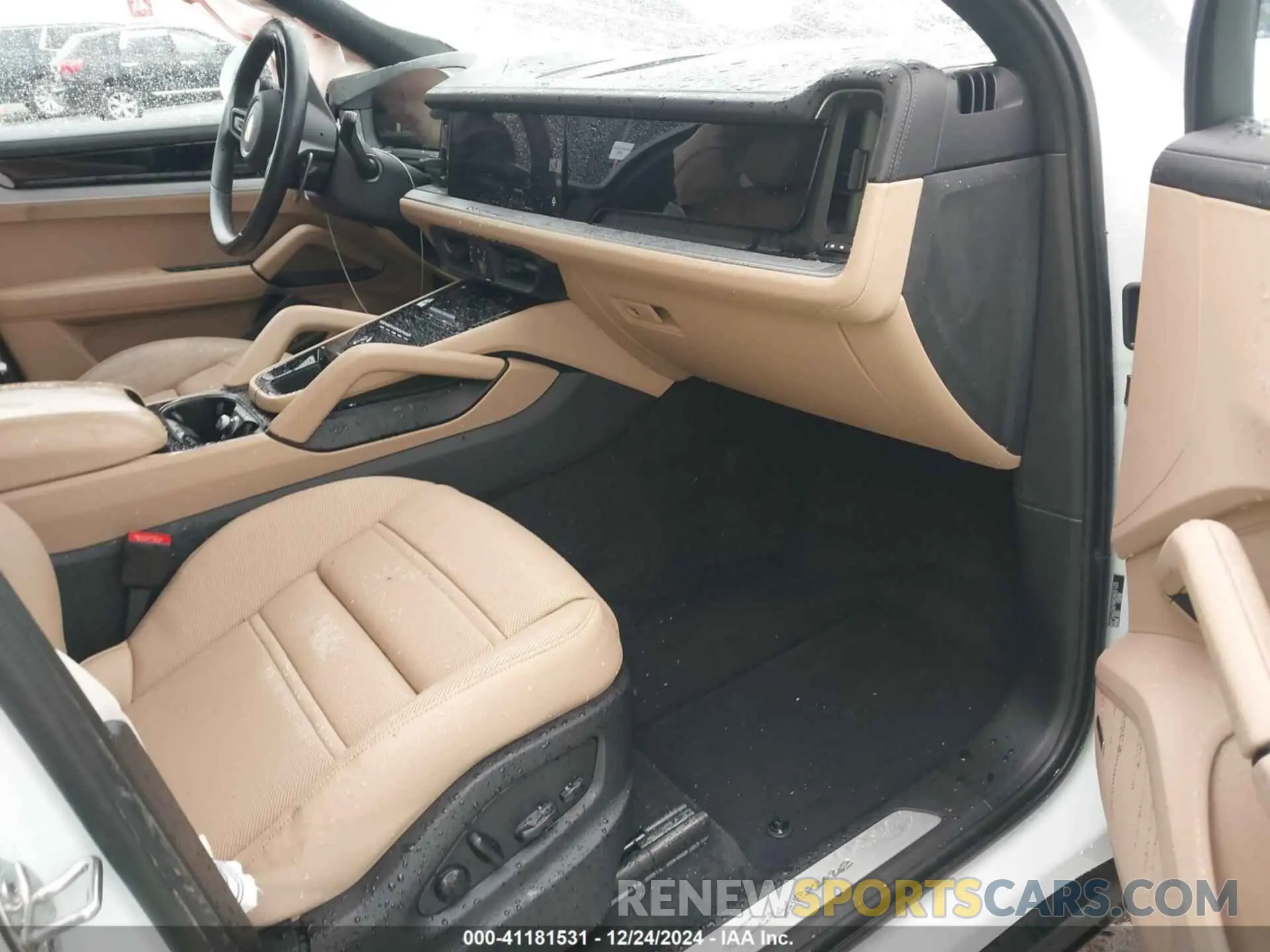 5 fotografías del automóvil dañado WP1AA2AY9RDA05123 PORSCHE CAYENNE 2024