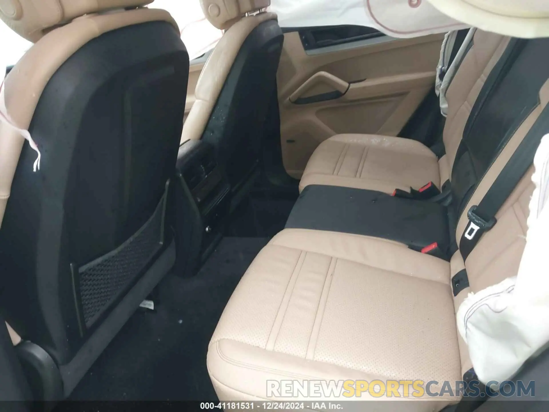 8 fotografías del automóvil dañado WP1AA2AY9RDA05123 PORSCHE CAYENNE 2024