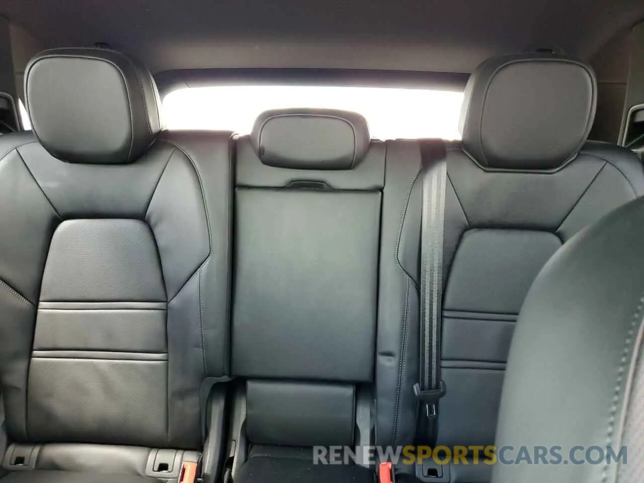 10 fotografías del automóvil dañado WP1AE2AY3RDA29258 PORSCHE CAYENNE 2024