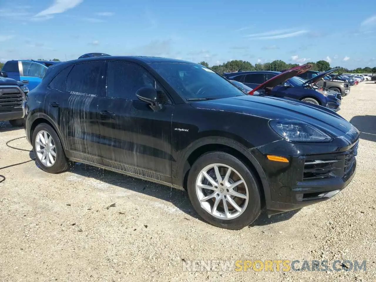 4 fotografías del automóvil dañado WP1AE2AY3RDA29258 PORSCHE CAYENNE 2024