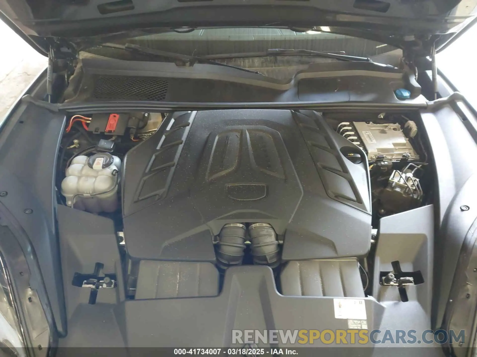 10 fotografías del automóvil dañado WP1AL2AY1RDA34013 PORSCHE CAYENNE 2024