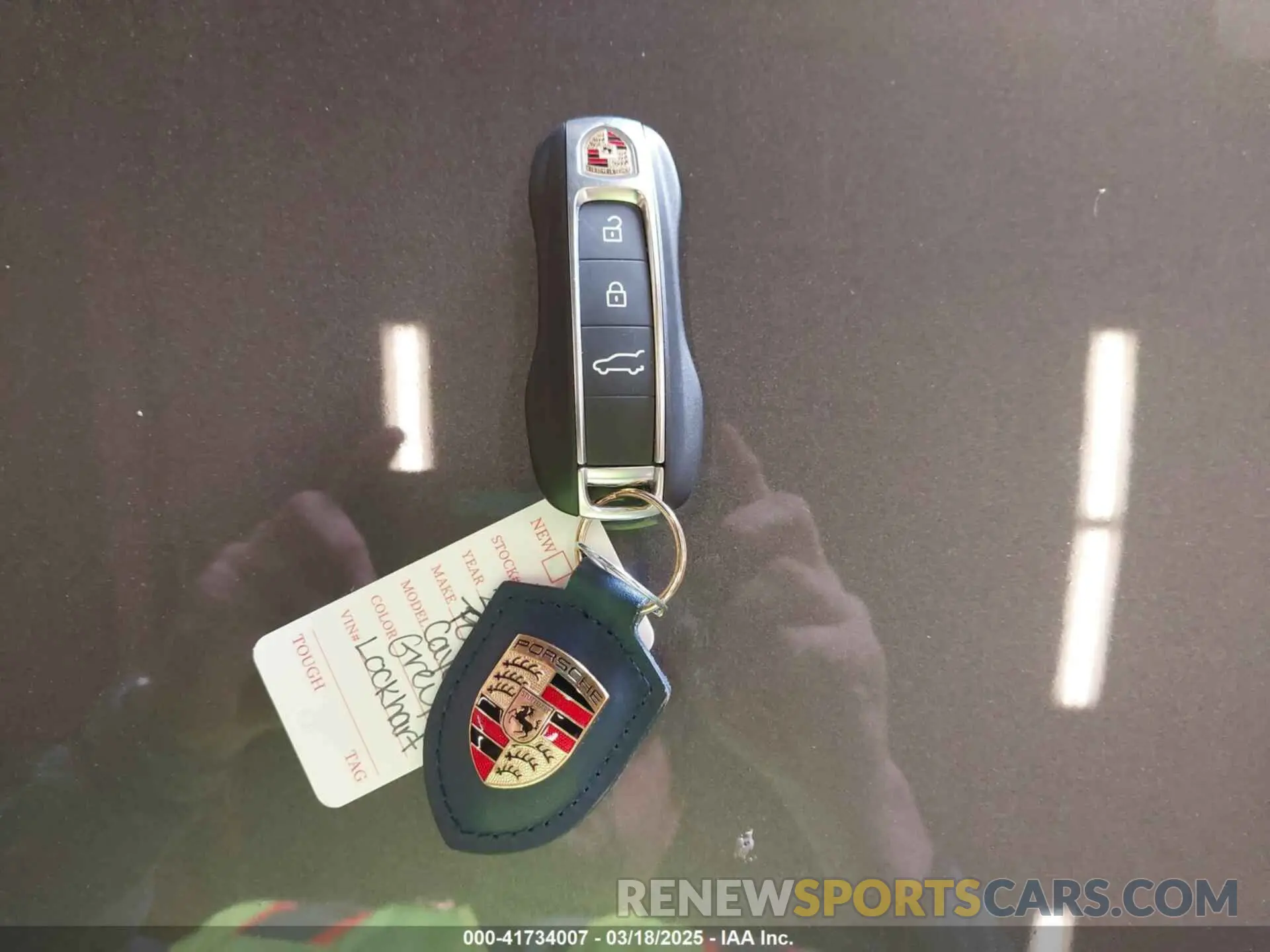 11 fotografías del automóvil dañado WP1AL2AY1RDA34013 PORSCHE CAYENNE 2024