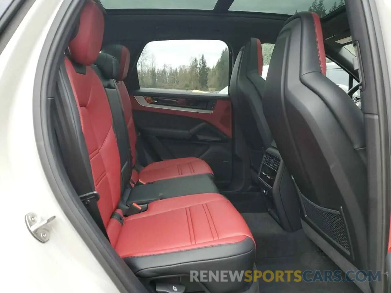 11 fotografías del automóvil dañado WP1AL2AY3RDA34658 PORSCHE CAYENNE 2024