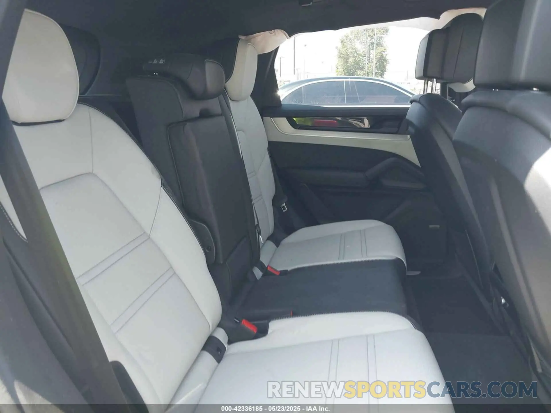 8 fotografías del automóvil dañado WP1AL2AYXRDA35628 PORSCHE CAYENNE 2024
