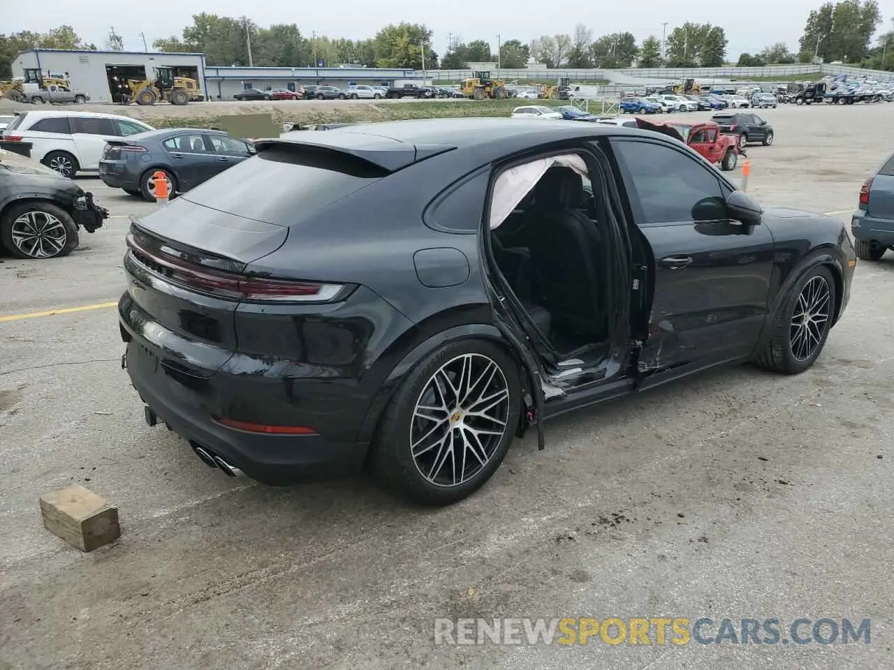 3 fotografías del automóvil dañado WP1BA2AY0RDA51881 PORSCHE CAYENNE 2024