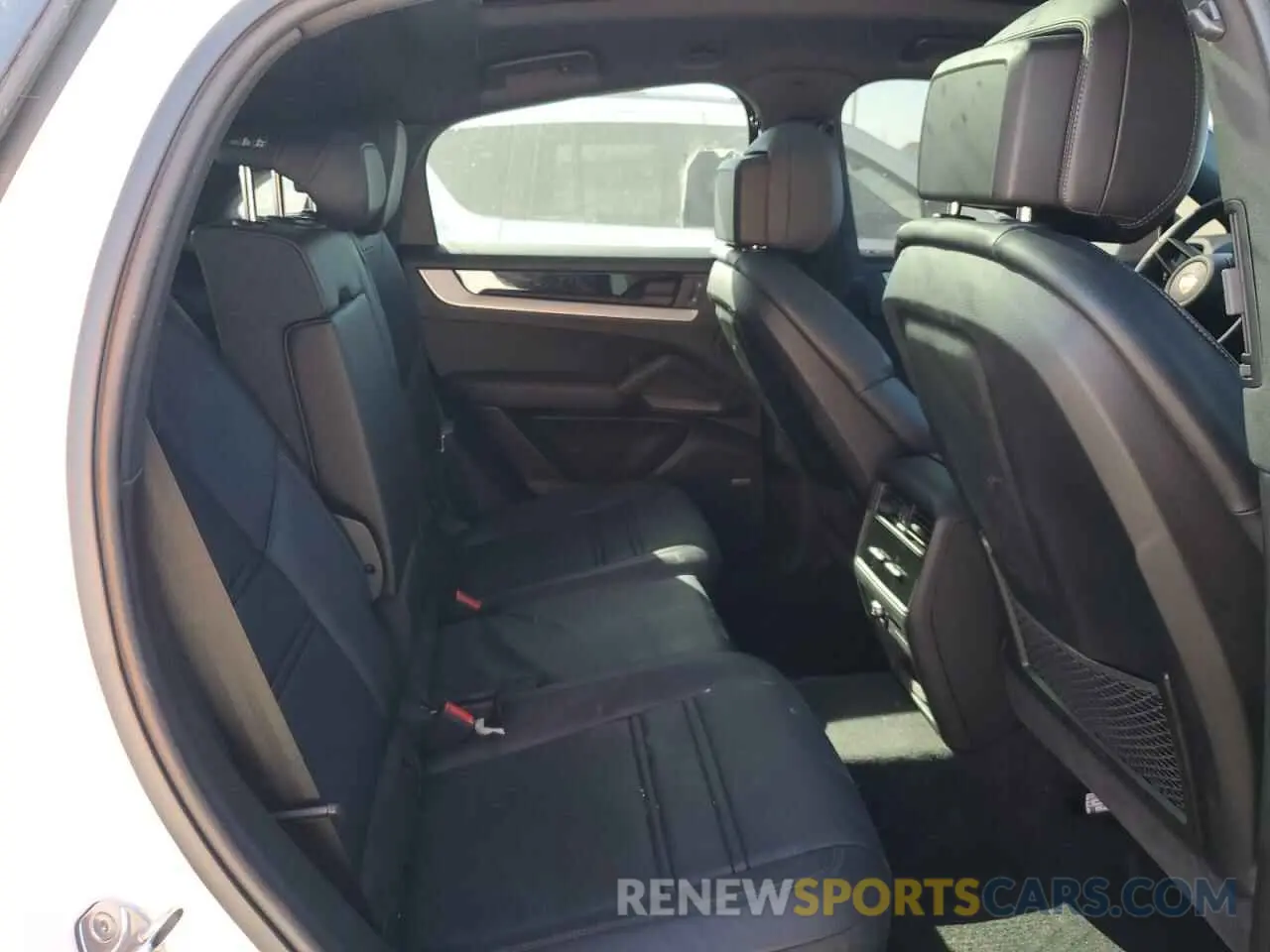11 fotografías del automóvil dañado WP1BA2AY1RDA51324 PORSCHE CAYENNE 2024