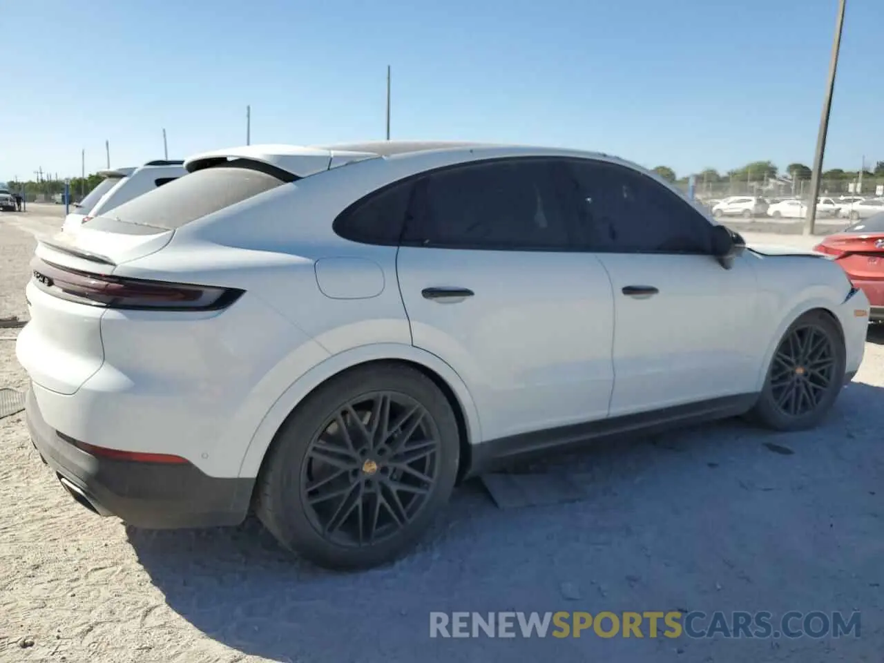 3 fotografías del automóvil dañado WP1BA2AY1RDA51324 PORSCHE CAYENNE 2024