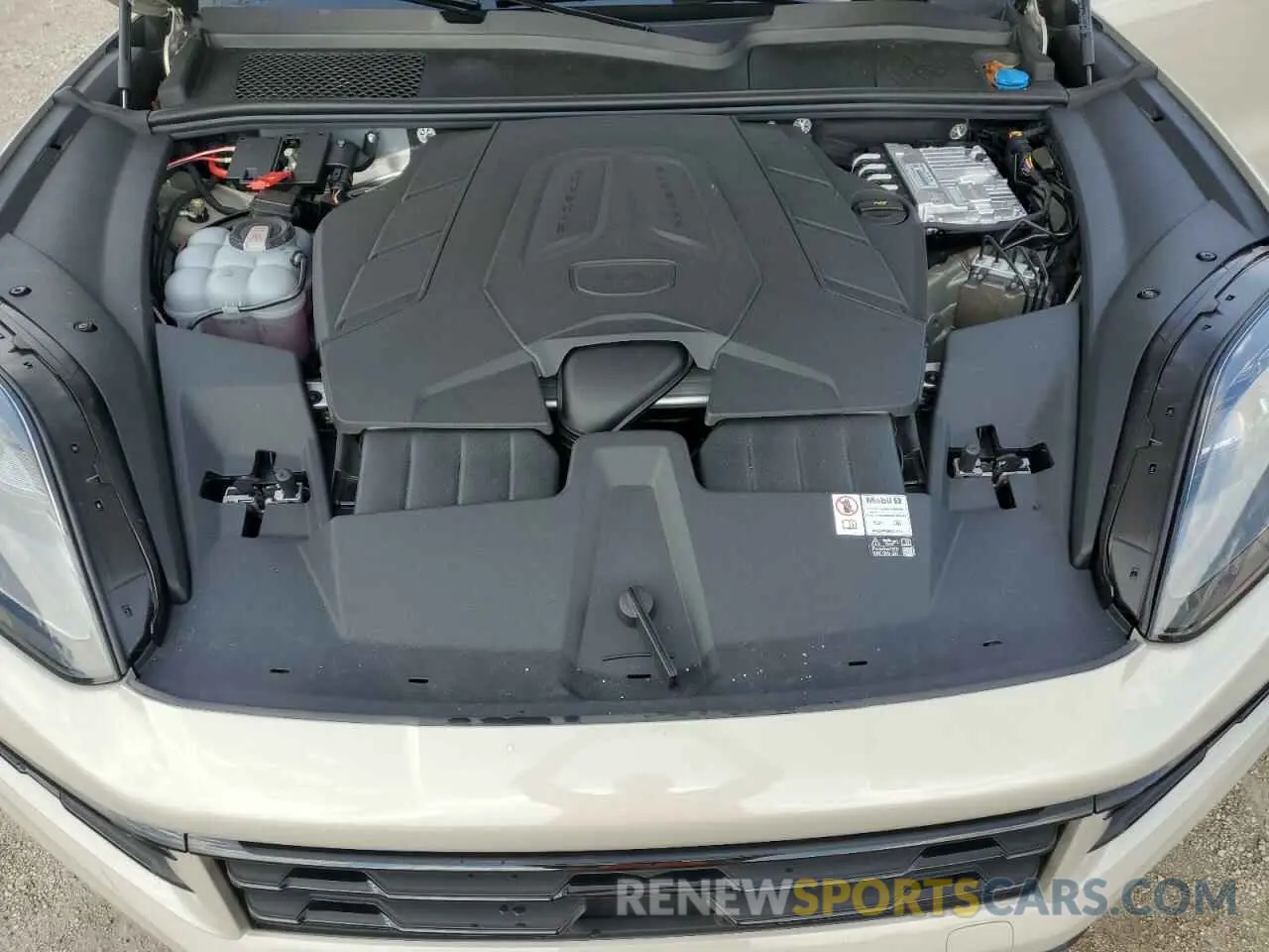 12 fotografías del automóvil dañado WP1BA2AY1RDA54658 PORSCHE CAYENNE 2024