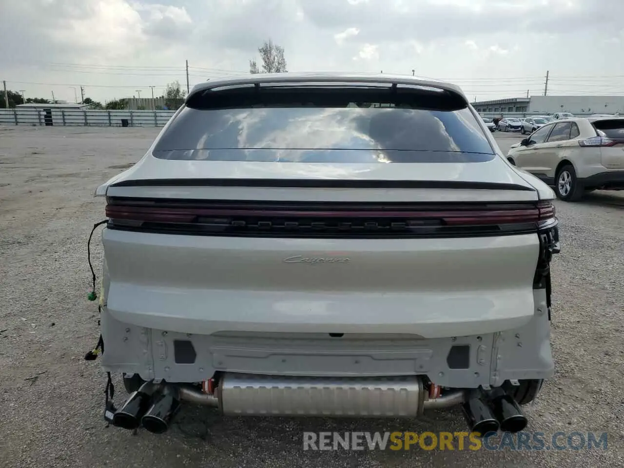 6 fotografías del automóvil dañado WP1BA2AY1RDA54658 PORSCHE CAYENNE 2024