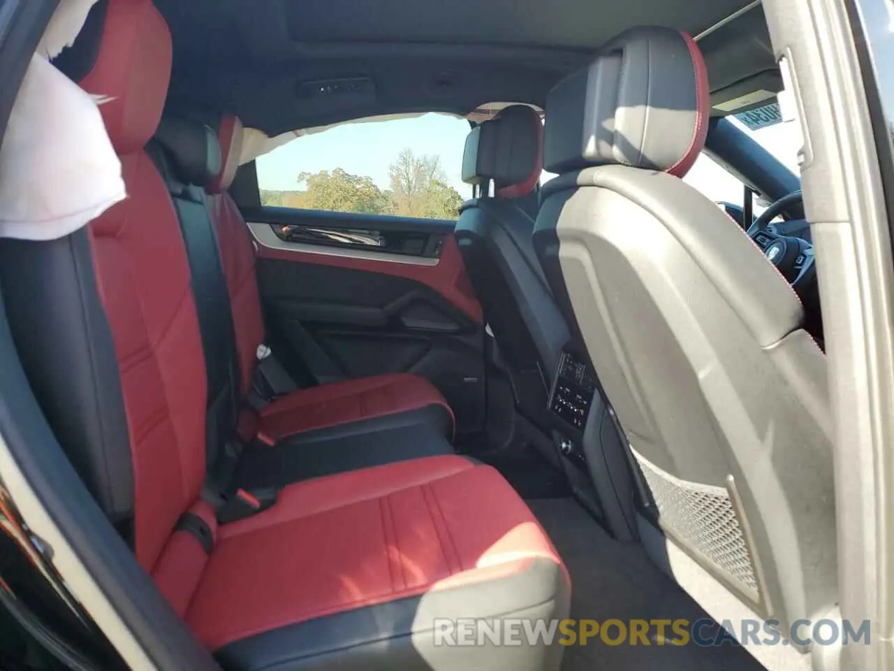 11 fotografías del automóvil dañado WP1BA2AY5RDA55876 PORSCHE CAYENNE 2024