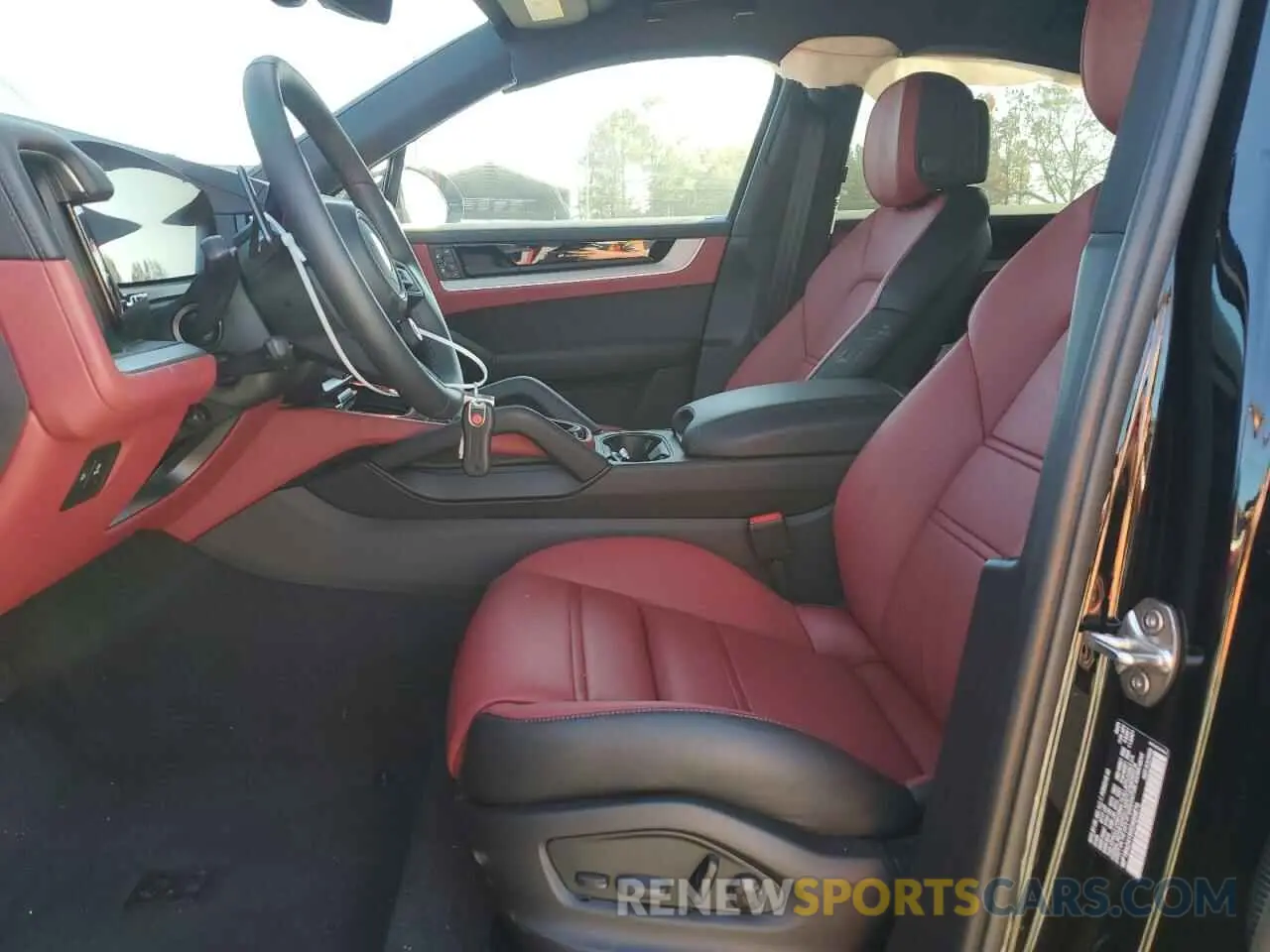 7 fotografías del automóvil dañado WP1BA2AY5RDA55876 PORSCHE CAYENNE 2024